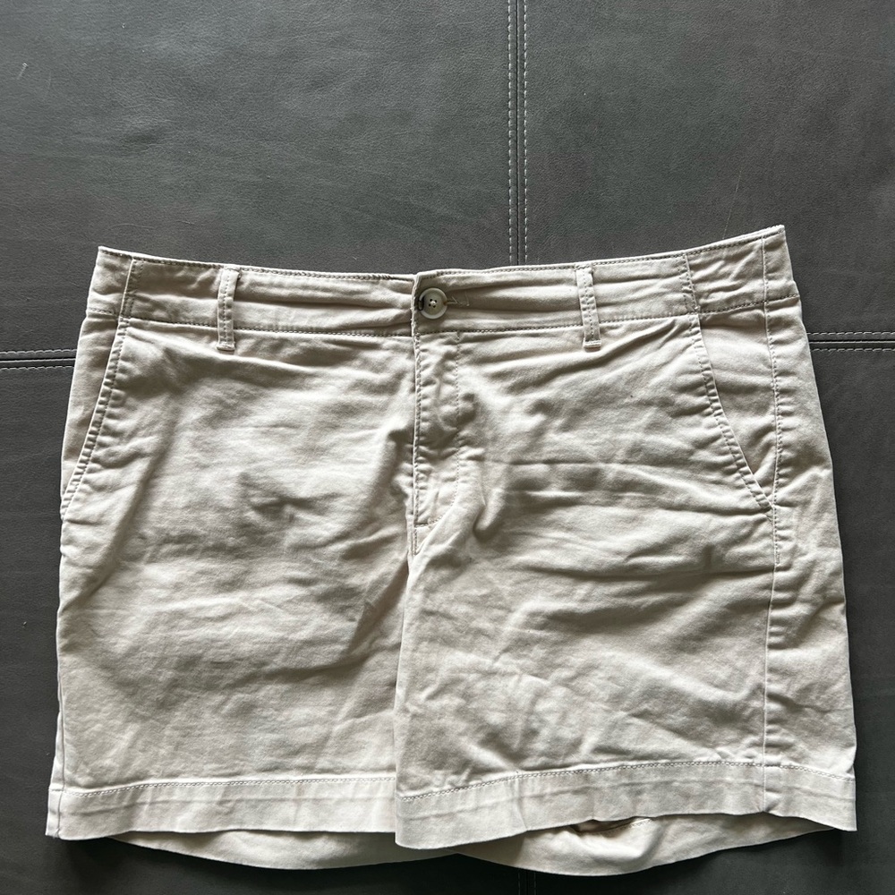 LOFT The Monroe 6" Short in Neutral Beige